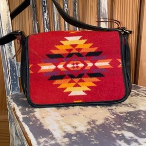 🌟🌟🌟PENDLETON HANDBAG WITH CUSTOM BEADED STRAP🌟🌟🌟